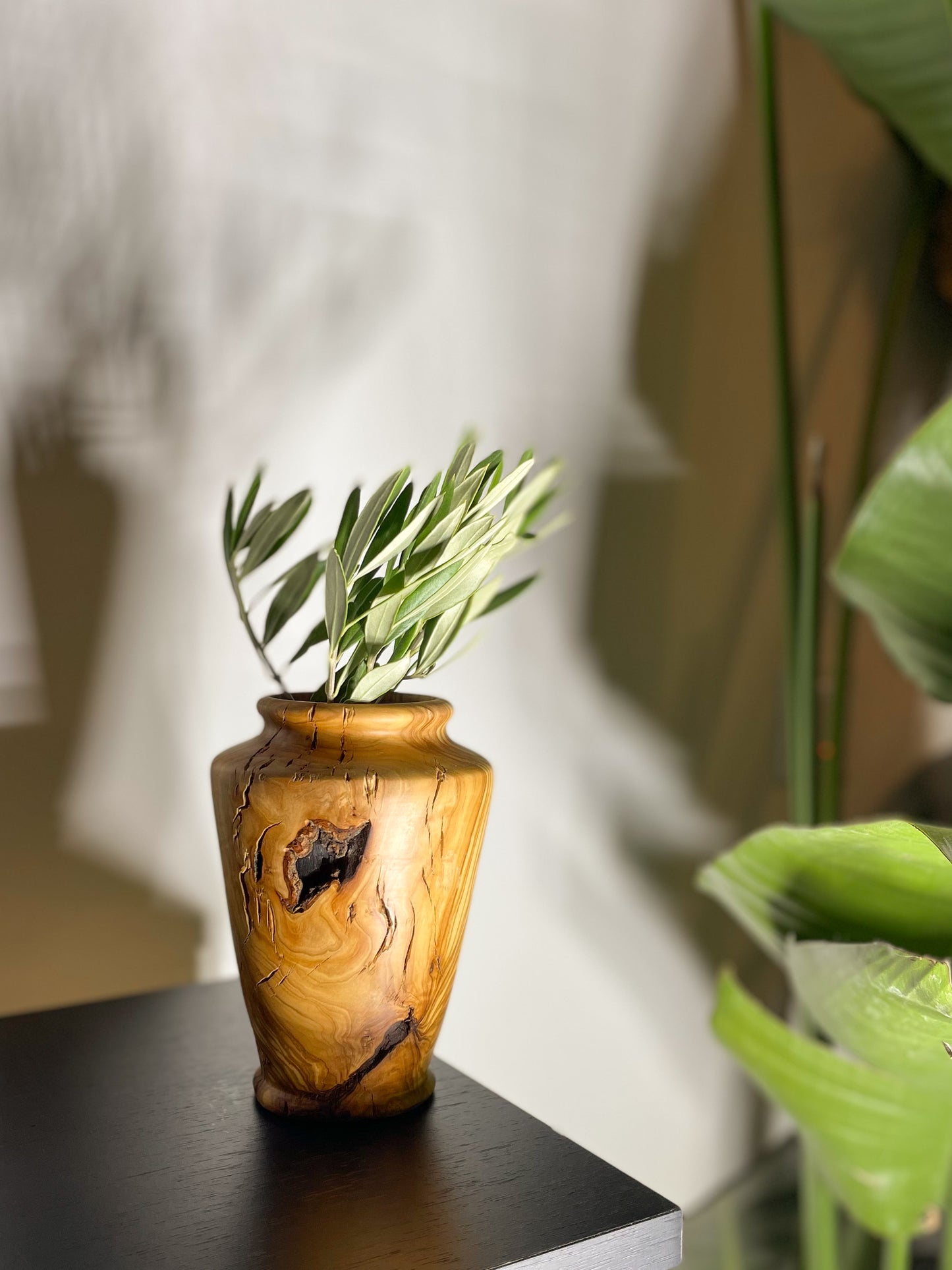 Vase tourné Olivier nº1