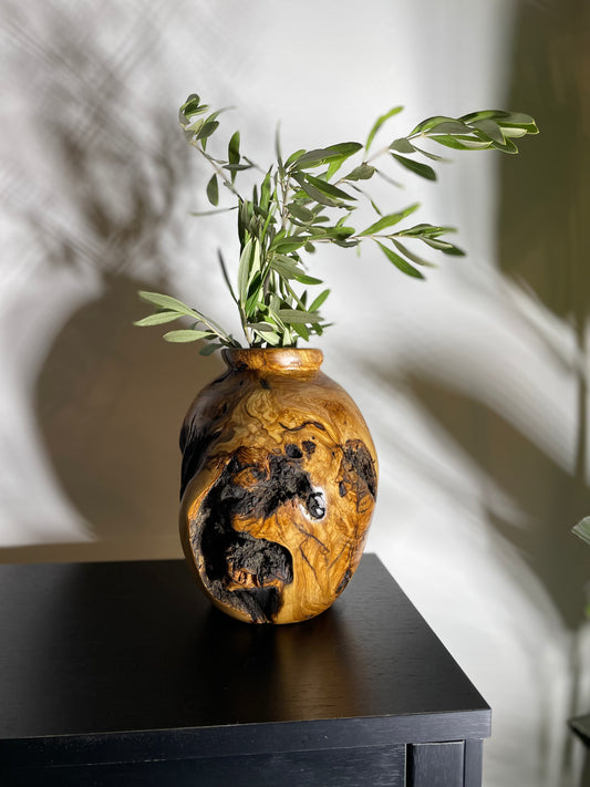 Vase tourné Olivier nº7