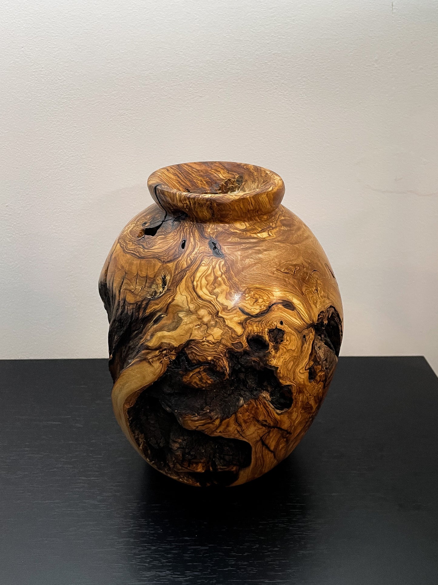 Vase tourné Olivier nº7